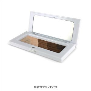 ME butterfly eyes eyeshadow compact🦋